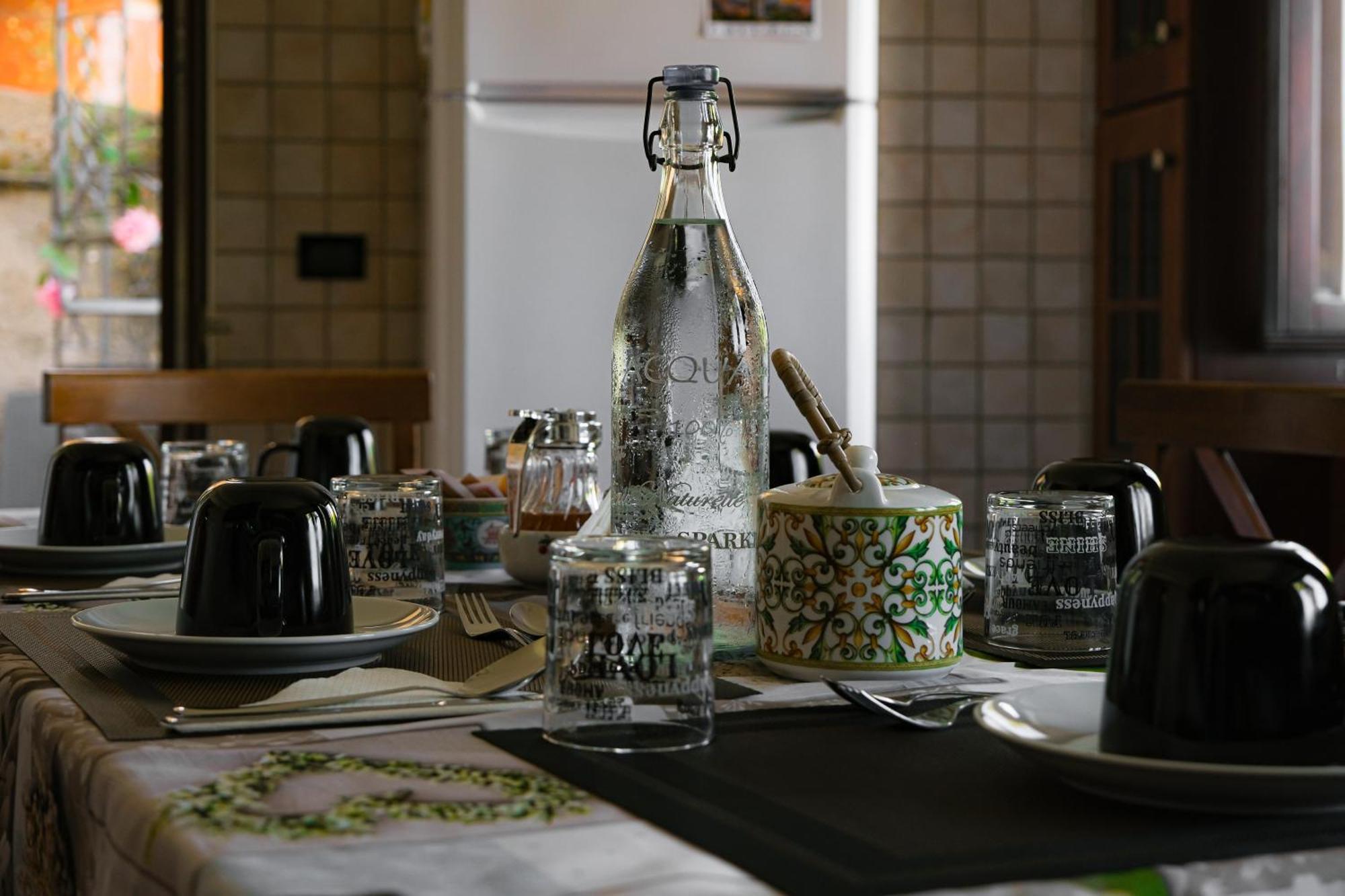 Bed and Breakfast L'Antico Borgo Милаццо Экстерьер фото