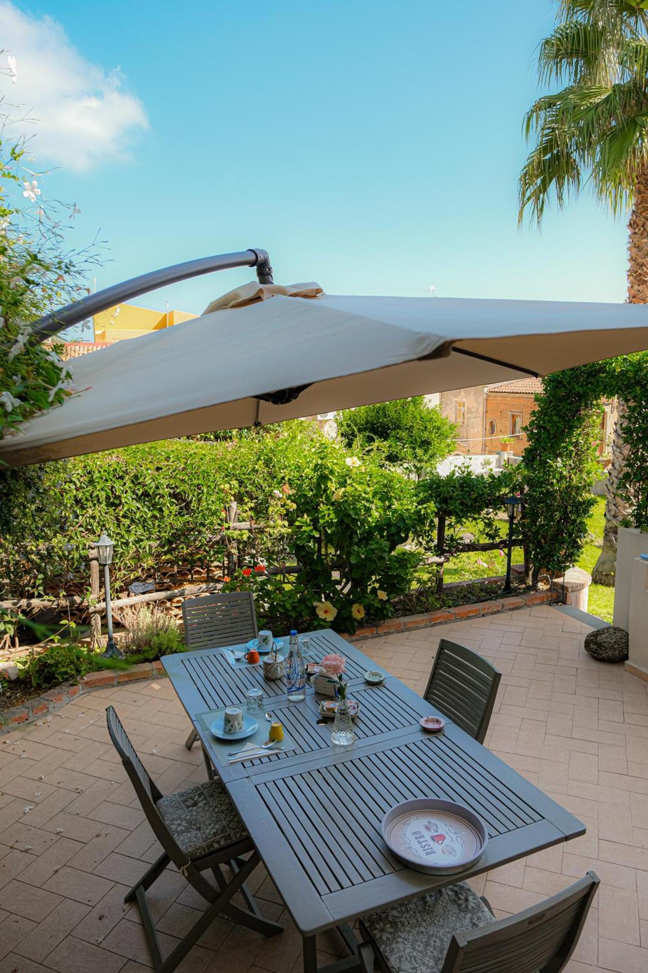 Bed and Breakfast L'Antico Borgo Милаццо Экстерьер фото
